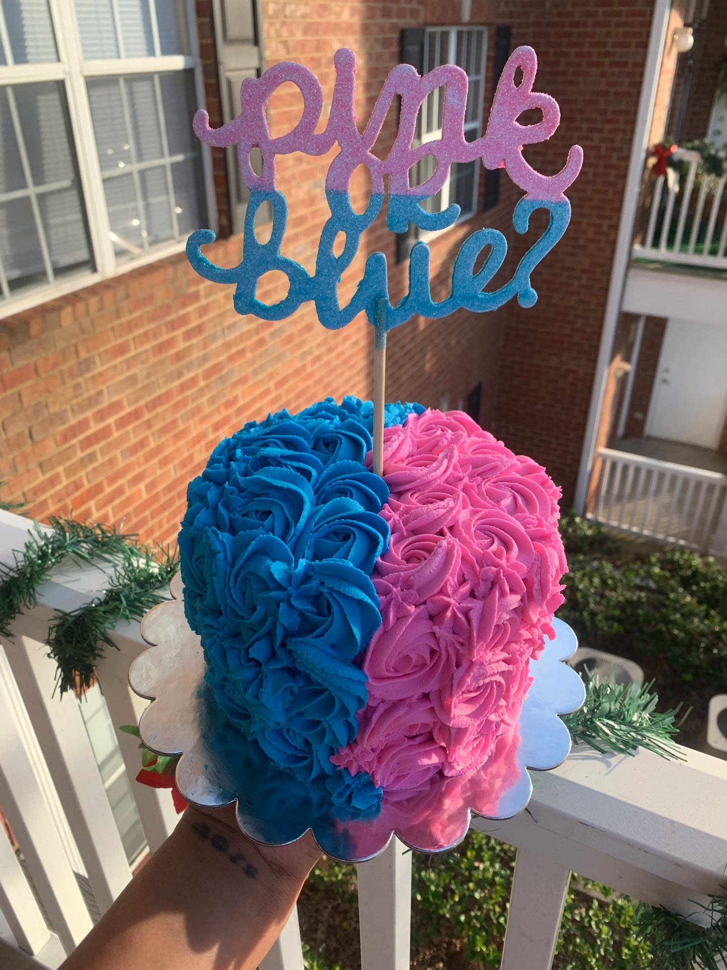 Gender reveal cake “6