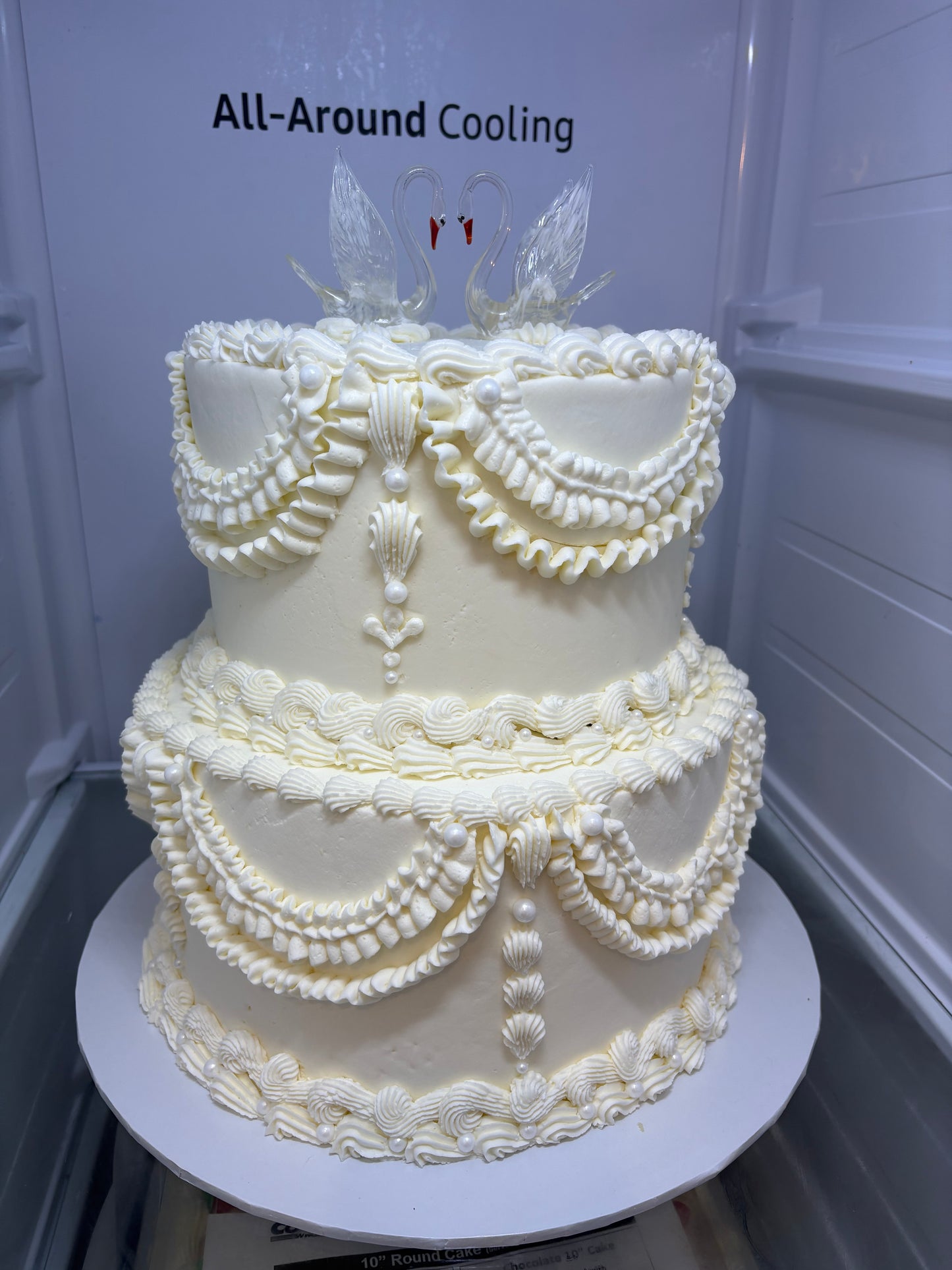Vintage wedding cake