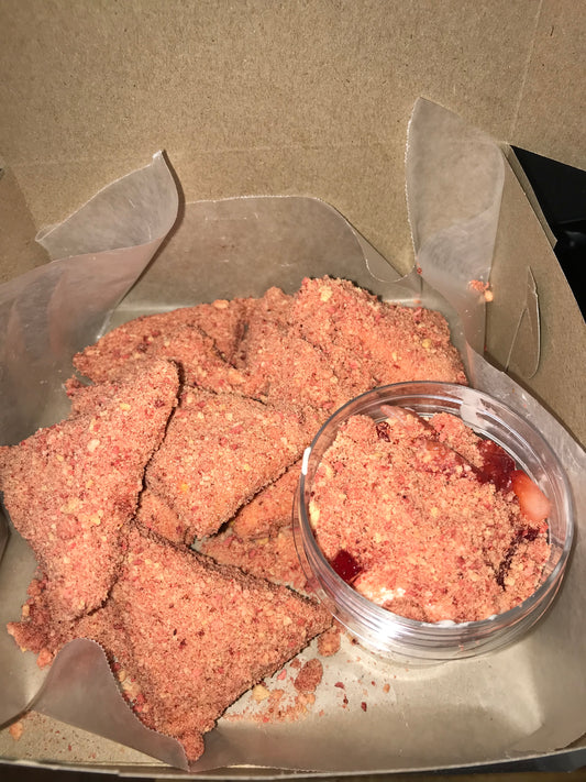 Strawberry crunch nachos